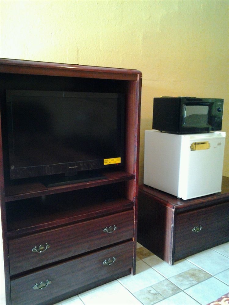 Holiday Motel Hugo Luaran gambar