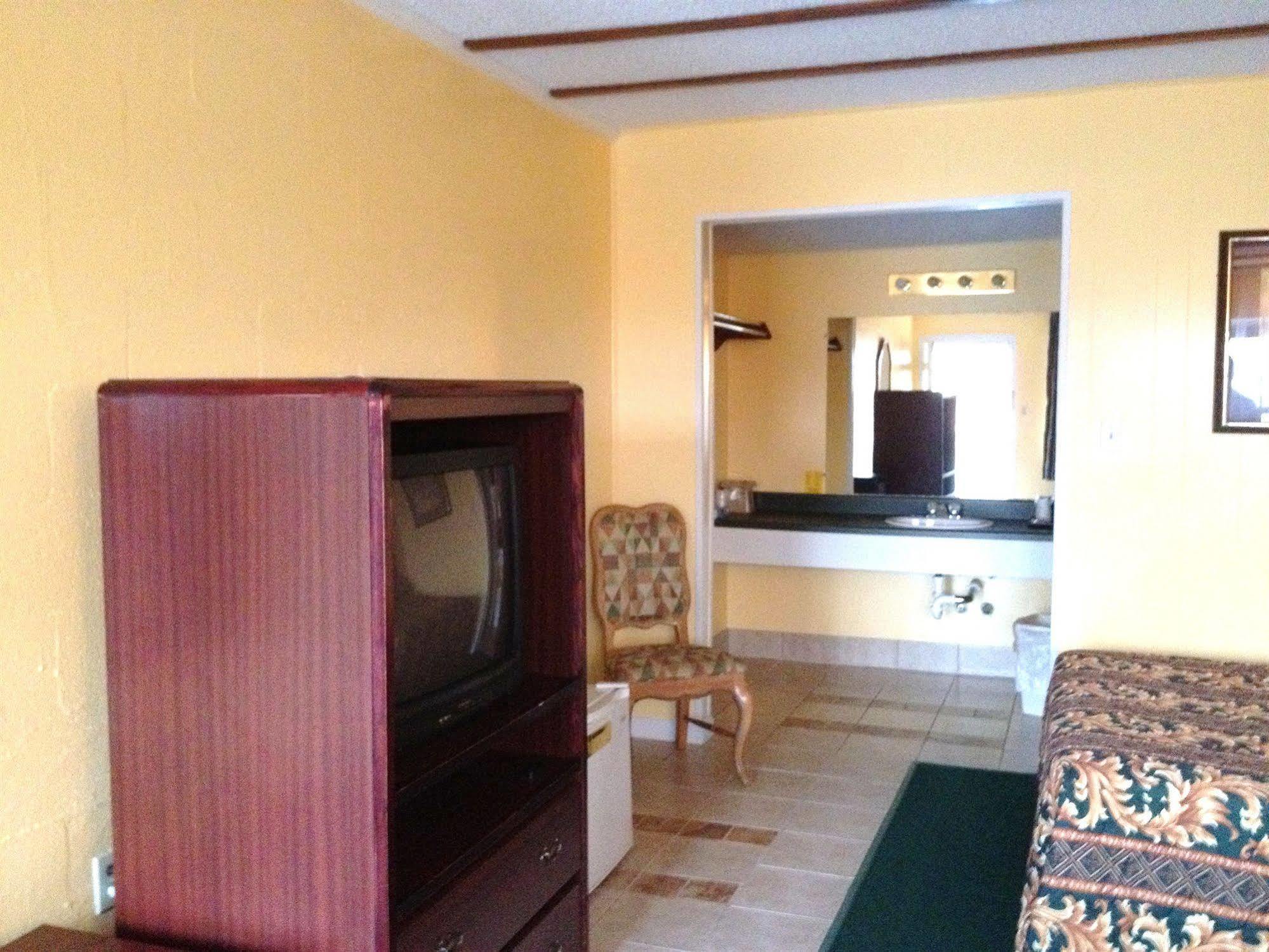 Holiday Motel Hugo Luaran gambar